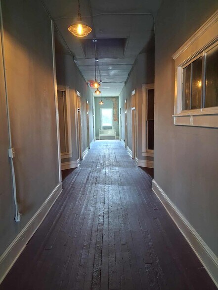 102 E Main St, Princeton, KY à louer - Photo du bâtiment - Image 3 de 4