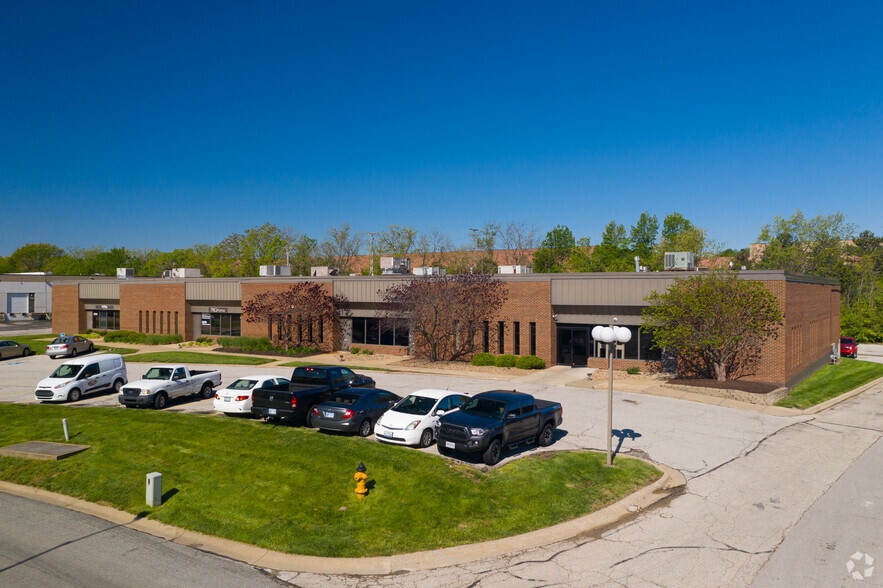 8210-8224 Nieman Rd, Lenexa, KS à vendre - Photo du bâtiment - Image 2 de 3