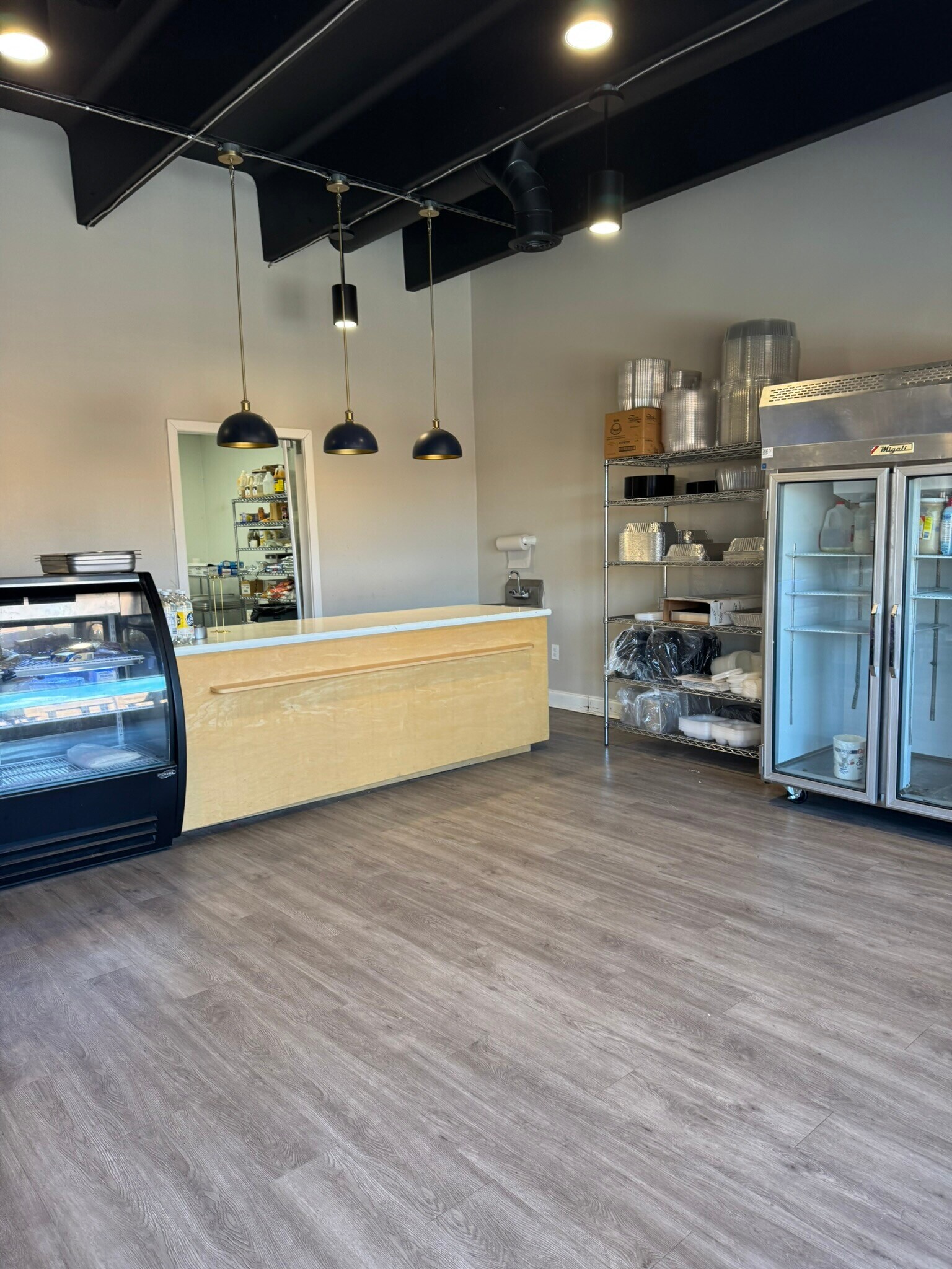 3753 Perkins Rd, Baton Rouge, LA for lease Interior Photo- Image 1 of 7