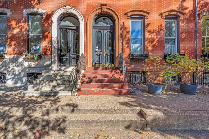 1937 Spring Garden St, Philadelphia, PA à vendre - Photo du bâtiment - Image 2 de 11