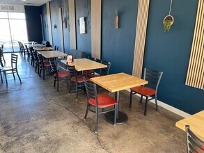 2111-2361 E Palmdale Blvd, Palmdale, CA à louer Photo intérieure- Image 2 de 10