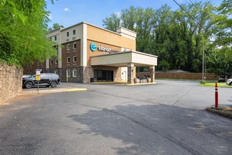 More details for 1803 Emmet St N, Charlottesville, VA - Hospitality for Sale