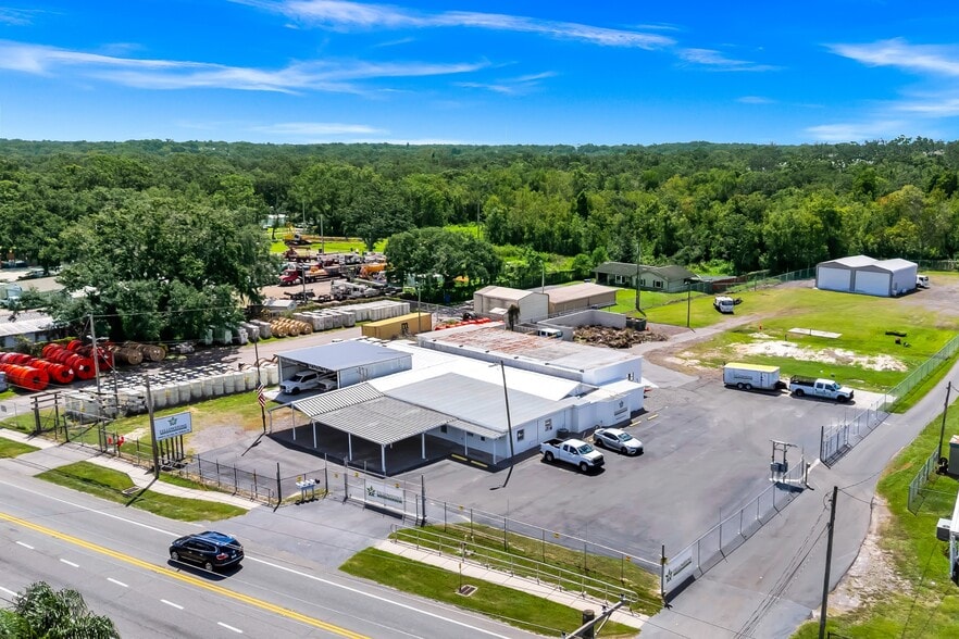 10909 E US Highway 92, Seffner, FL à vendre - Photo du bâtiment - Image 1 de 2