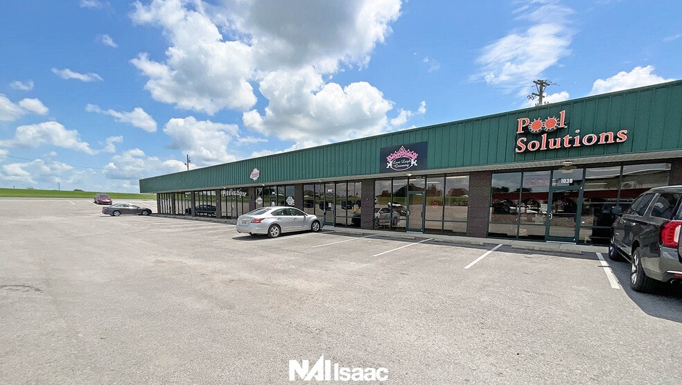 1000-1052 Eagle Lake Dr, Lawrenceburg, KY for lease - Building Photo - Image 2 of 19