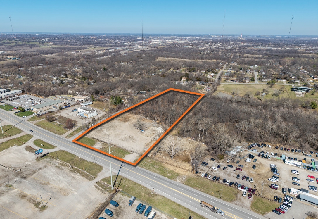 8700 E US Highway 40, Kansas City, MO for sale Primary Photo- Image 1 of 6