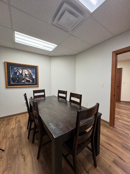 123 S Miller Rd, Fairlawn, OH à louer - Photo du bâtiment - Image 2 de 5