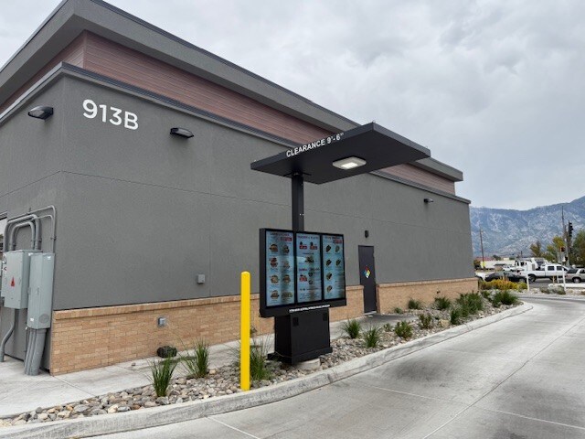 913 Santa Anita Ave, Minden, NV à louer - Photo du bâtiment - Image 2 de 3