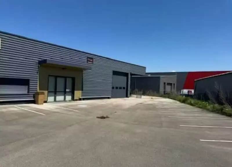 Flex in Arnas for lease - Building Photo - Image 2 of 3