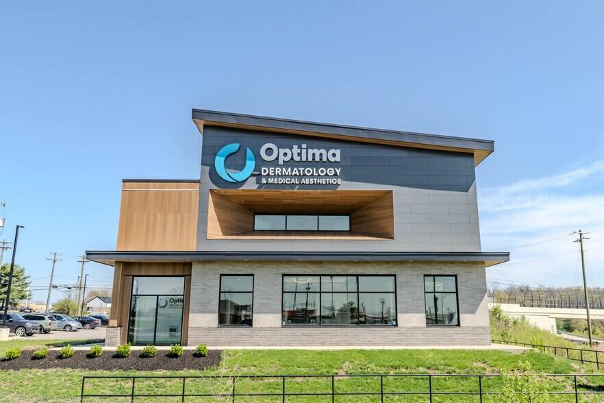 5817 Happy Hollow Rd, Milford, OH à vendre - Photo du bâtiment - Image 2 de 9