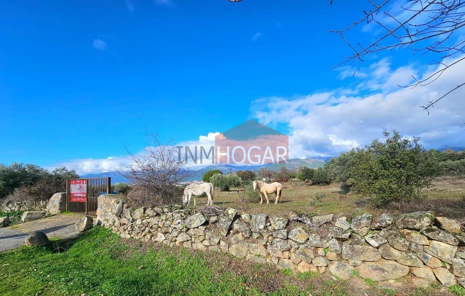 Camino la Cota, 4, La Adrada, Ávila for sale Primary Photo- Image 1 of 13