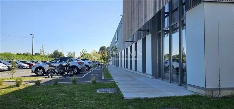 Industrial in Lille for lease - Building Photo - Image 2 of 4