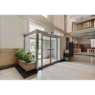 501 Fallowfield Ave, Charleroi, PA à vendre - Photo du bâtiment - Image 2 de 19
