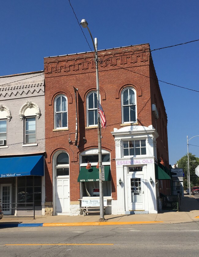 More details for 233 5th St, Lacon, IL - Retail for Sale