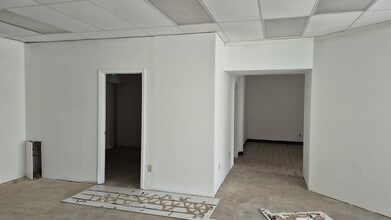 1801 Higdon Ferry Rd, Hot Springs, AR for lease Interior Photo- Image 2 of 3