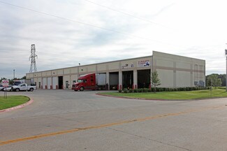 Plus de détails pour 1850 High Prairie Rd, Grand Prairie, TX - Industriel à louer