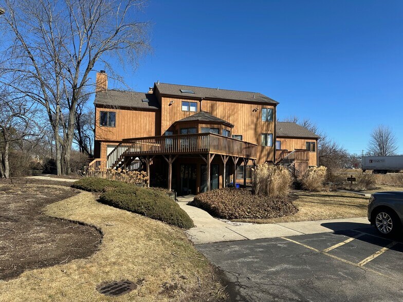 500 E Roosevelt Rd, West Chicago, IL for sale - Building Photo - Image 3 of 4