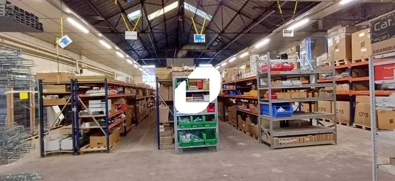 Local d'activités dans Aubergenville à vendre - Photo intérieure - Image 2 de 5