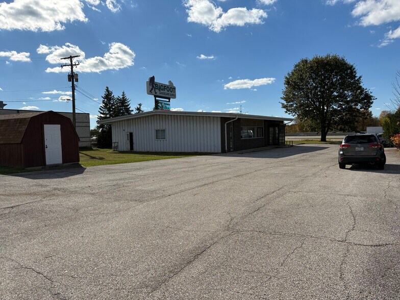 7336 North Lane, Oakwood Village, OH à vendre - Photo du bâtiment - Image 3 de 3