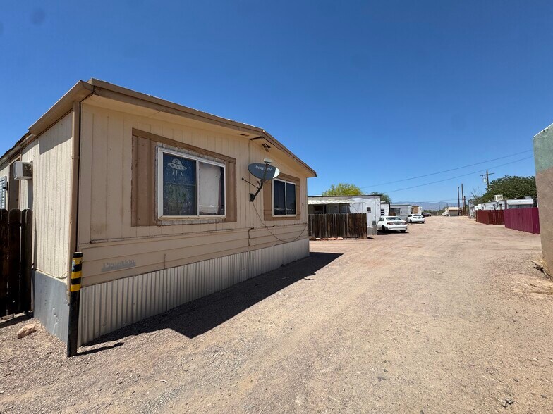 3425 E Benson Hwy, Tucson, AZ à vendre - Photo du bâtiment - Image 3 de 7