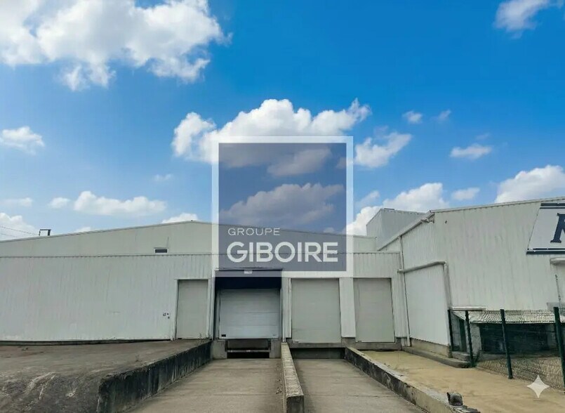 Industrial in Betton for lease - Building Photo - Image 1 of 7