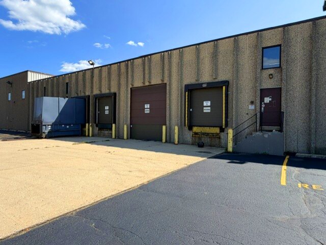 7900 S Route 31, Crystal Lake, IL à vendre - Photo du bâtiment - Image 3 de 11