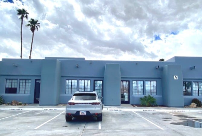 72855 Fred Waring Dr, Palm Desert, CA for lease - Building Photo - Image 1 of 6