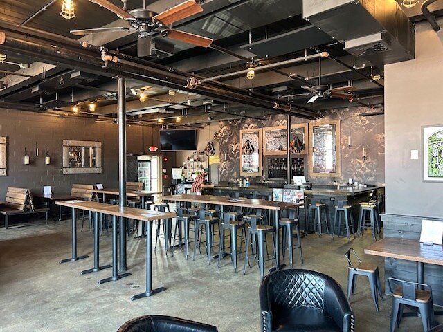 190 N Beacon St, Brighton, MA à louer - Photo intérieure - Image 2 de 7