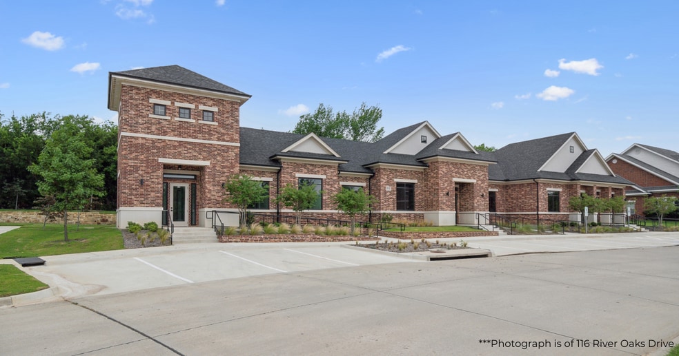 112 River Oaks Dr, Southlake, TX for lease - Building Photo - Image 1 of 3
