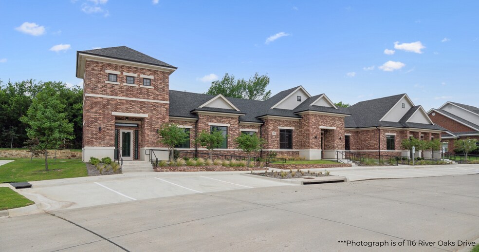 112 River Oaks Dr, Southlake, TX à louer - Photo du bâtiment - Image 1 de 4