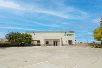 19459 Flightpath Way, Bakersfield, CA for lease Building Photo- Image 1 of 12