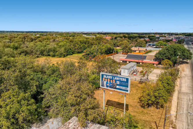 2037-2041 S WW White Rd, San Antonio, TX à vendre - Photo du bâtiment - Image 3 de 12