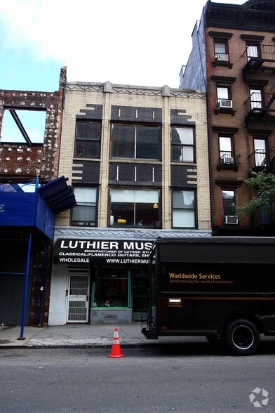 341 W 44th St, New York, NY for sale - Building Photo - Image 3 of 4