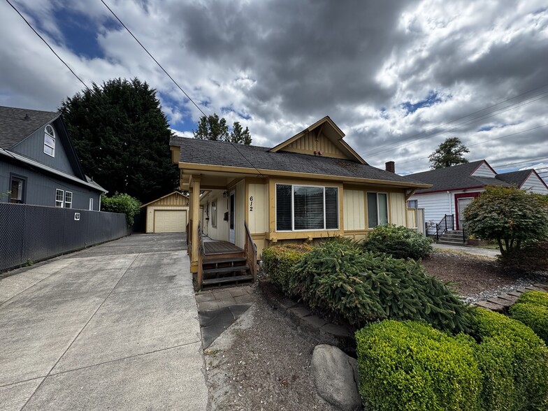 612 NE 2nd Ave, Camas, WA for sale - Building Photo - Image 2 of 16