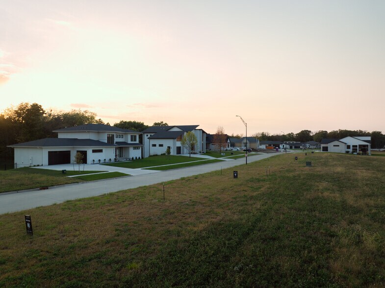 SW Indigo Ave, Van Meter, IA à vendre - Photo du bâtiment - Image 3 de 14
