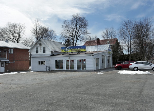 Plus de détails pour 26 E Queen St, Chesterville, ON - Commerce de détail à vendre