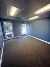 1300-1319 Central Ct, Hermitage, TN for lease Interior Photo- Image 2 of 10