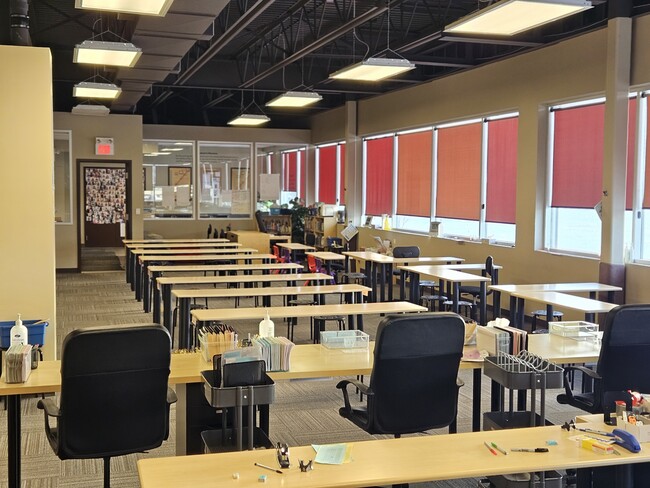 Plus de détails pour 849 Premier Way, Sherwood Park, AB - Bureau à louer