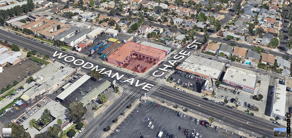 8700 Woodman Ave, Pacoima, CA à louer - Aérien - Image 2 de 4