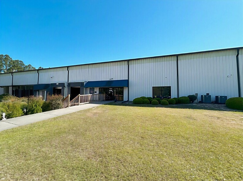 4208 Murchison Rd, Fayetteville, NC à louer - Photo du bâtiment - Image 1 de 13
