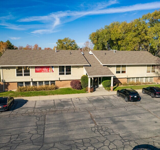 1020 Atherton Dr, Salt Lake City, UT à louer - Photo du bâtiment - Image 1 de 8