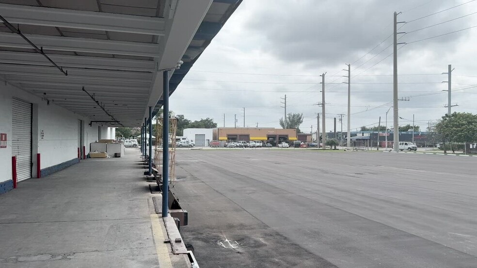 3455 NW 54th St, Miami, FL for lease - Commercial Listing Video - Image 2 of 19