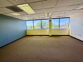 4221 Walney Rd, Chantilly, VA for lease Interior Photo- Image 2 of 5