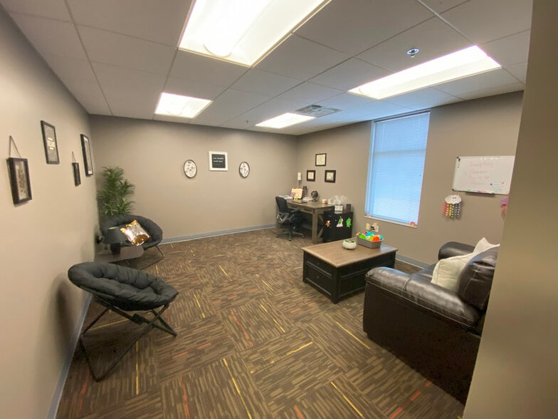 2632 47th St S, Fargo, ND à louer - Photo intérieure - Image 2 de 4