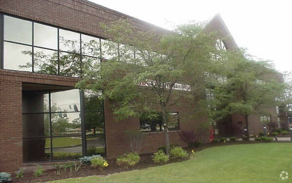 8353 Yankee St, Dayton, OH à louer - Photo du bâtiment - Image 3 de 15