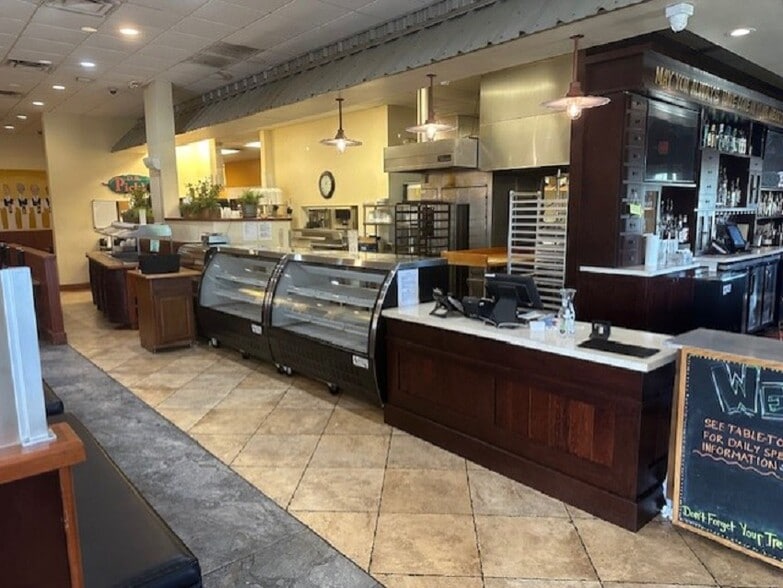 400 S Nova Rd, Ormond Beach, FL for lease - Building Photo - Image 2 of 15