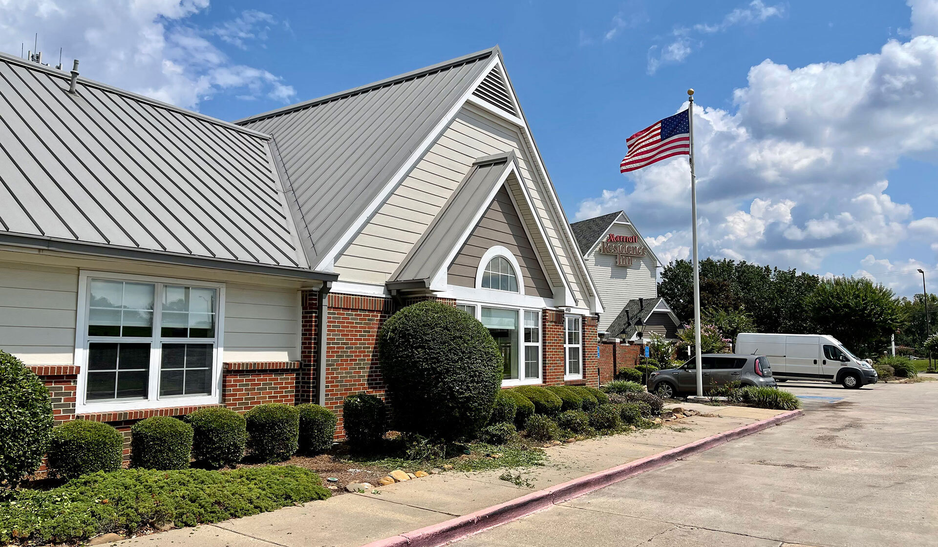 4910 W Monkhouse Dr, Shreveport, LA for sale Primary Photo- Image 1 of 22
