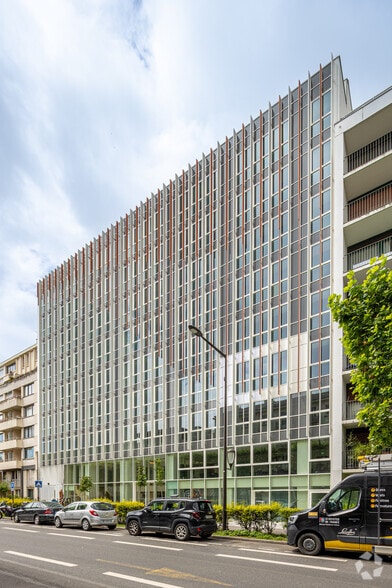 50/54 Rue De Silly, Boulogne-Billancourt for lease - Primary Photo - Image 1 of 4