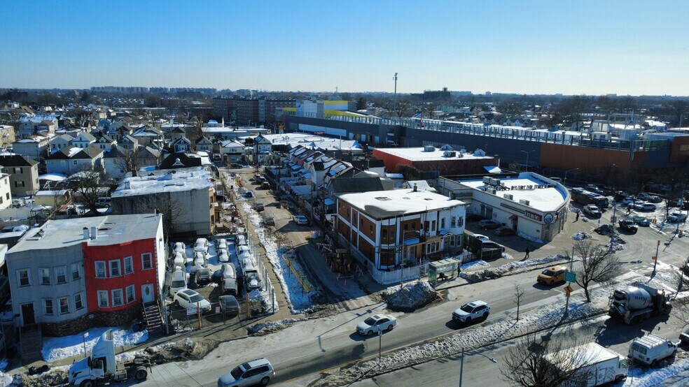 168-26 Liberty ave, Jamaica, NY à vendre - Photo du bâtiment - Image 2 de 5