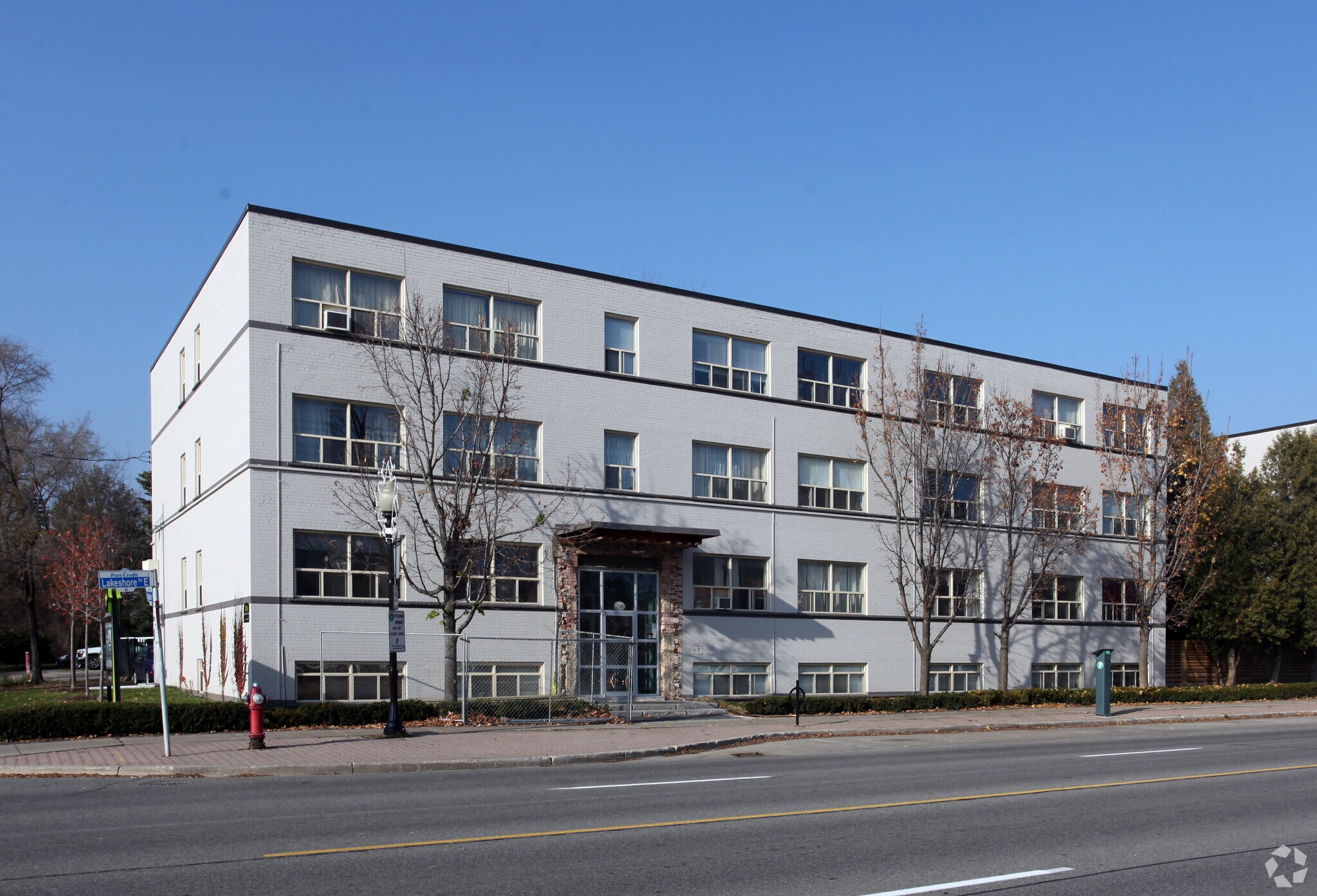 206 Lakeshore Rd E, Mississauga, ON à vendre Photo principale- Image 1 de 1