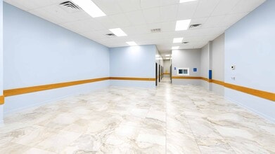 18220 Jamaica Ave, Hollis, NY for lease Interior Photo- Image 2 of 4
